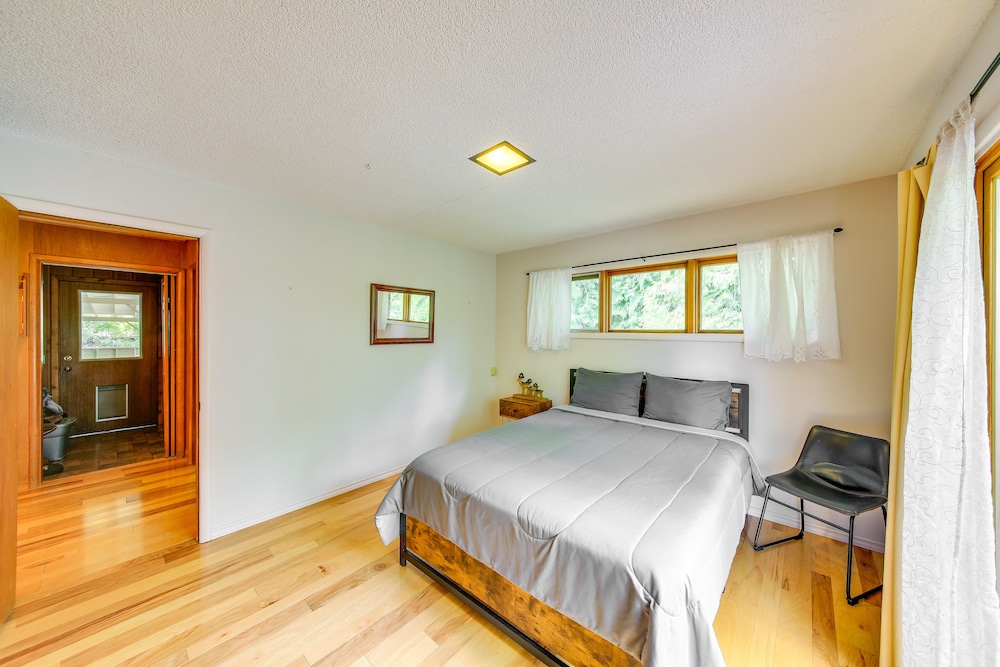 Sandpoint Vacations - 12 Mi to Schweitzer: Spacious Home w/ Deck! - Property Image 23