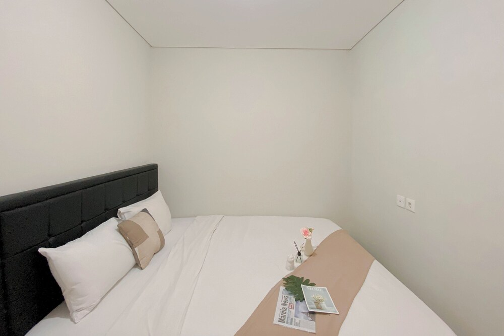 Great Deal And Spacious 2Br At Nifarro Park Apartment