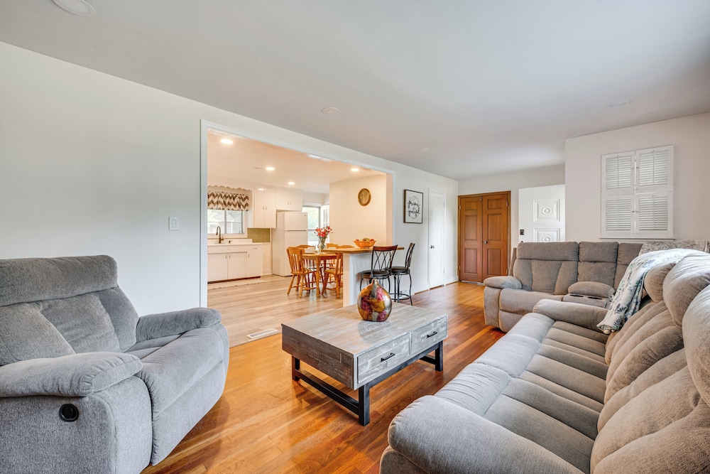 Winston-salem Home on 2 Acres - Spacious Deck!