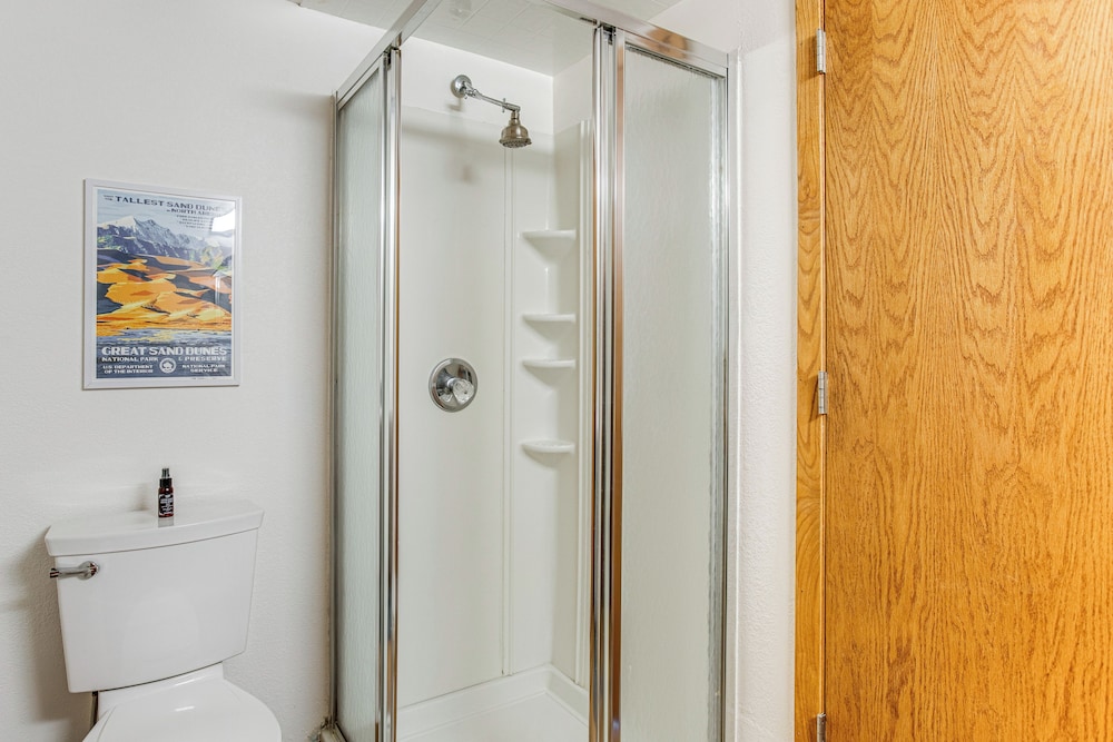 Fraser Townhome: Ski, Hike, Bike!