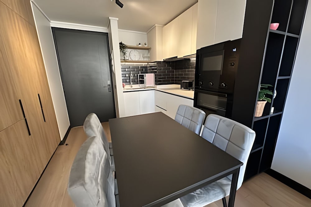 Oceana Suites San Eugenio