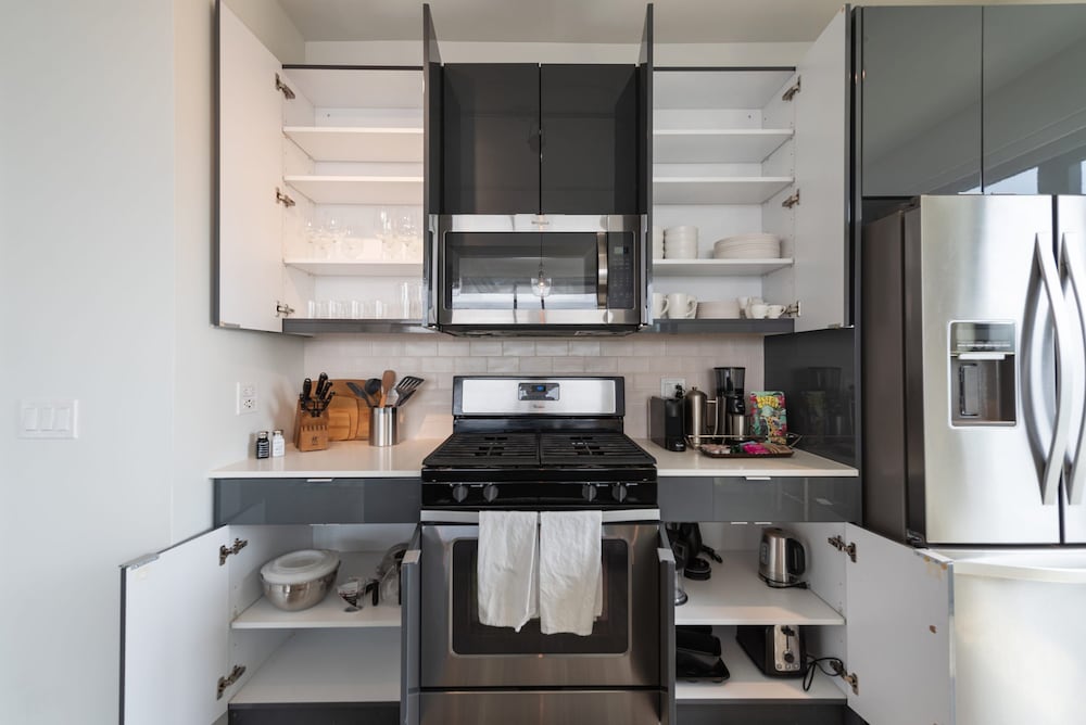 Group Hub 3 Designer 2BR Steps to Mag Mile
