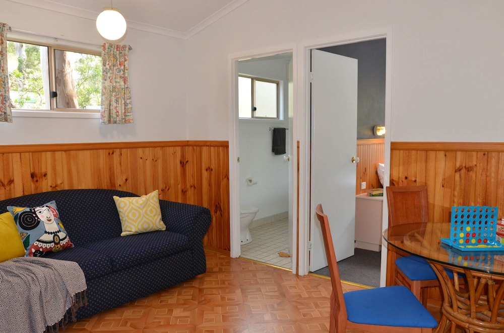 Jervis Bay Cabins & Hidden Creek Campsite