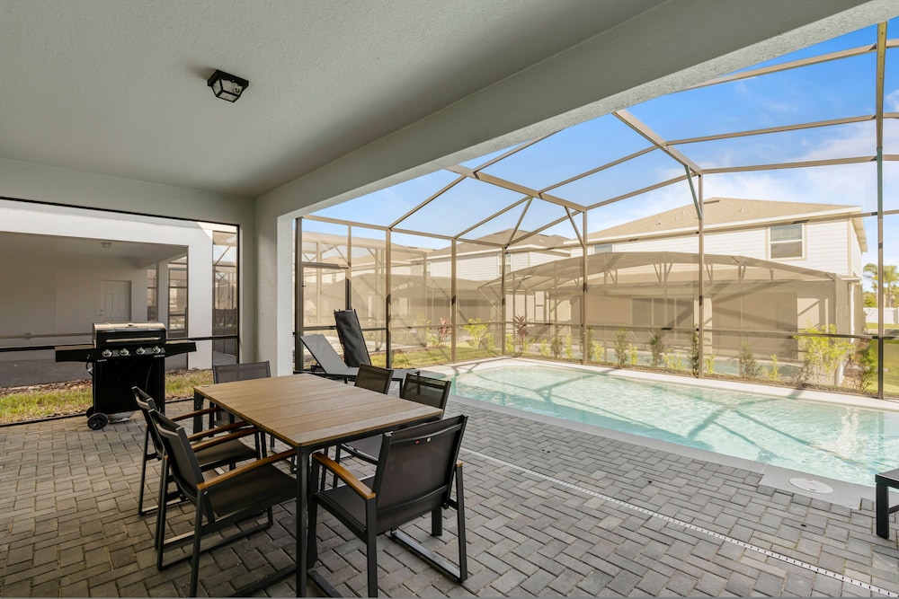 Brand New 5bedrooms At Windsor Cay view 5