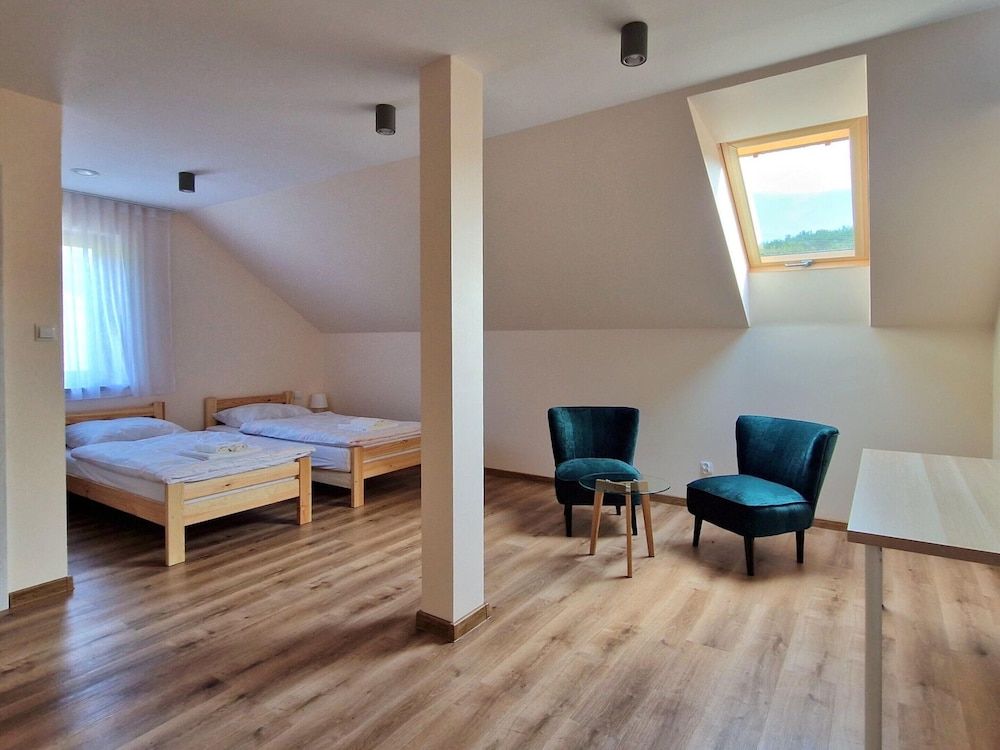 Holiday Home Wisniowa With Pool and Nature