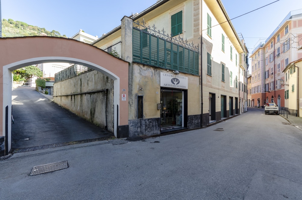 JOIVY Light Flat for 5 in the Heart of Bogliasco view 5