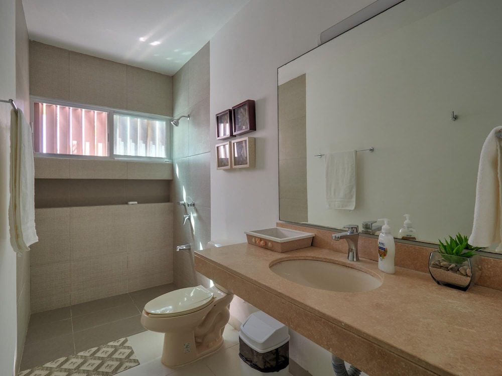 Casa Ventana del Mar - Yucat n Home Rentals view 4