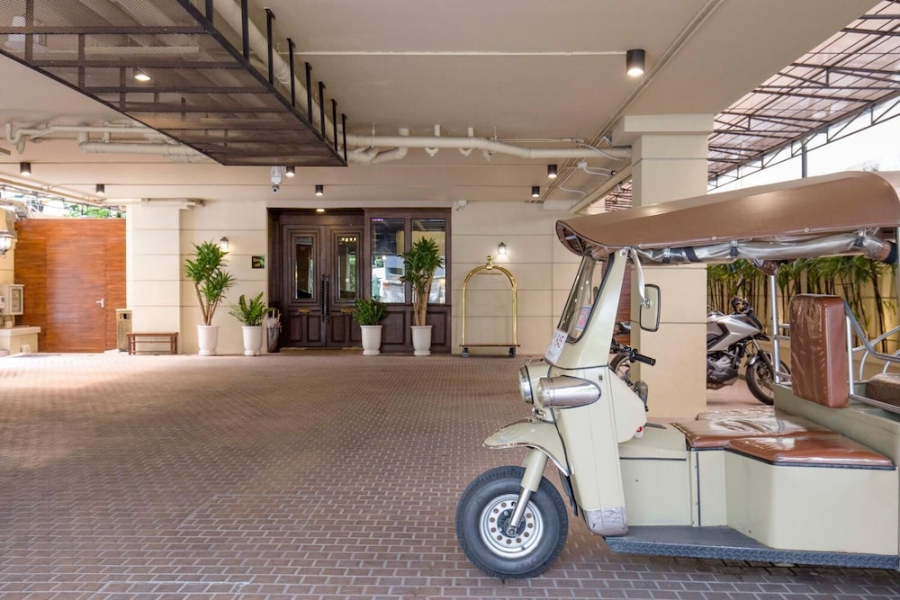 LA49 Hotel