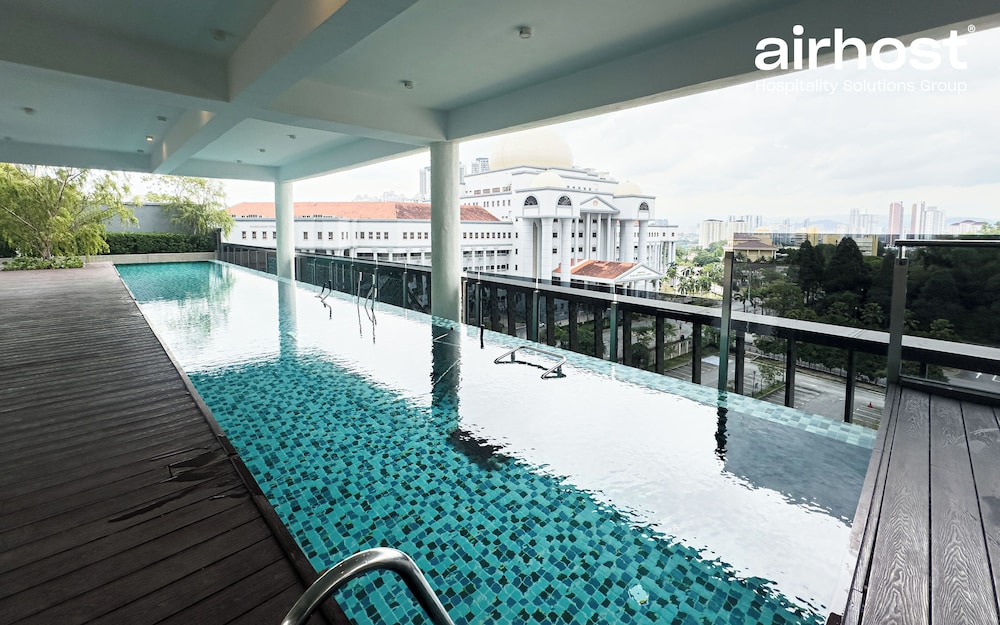 Met1 Residences Mont Kiara by Airhost