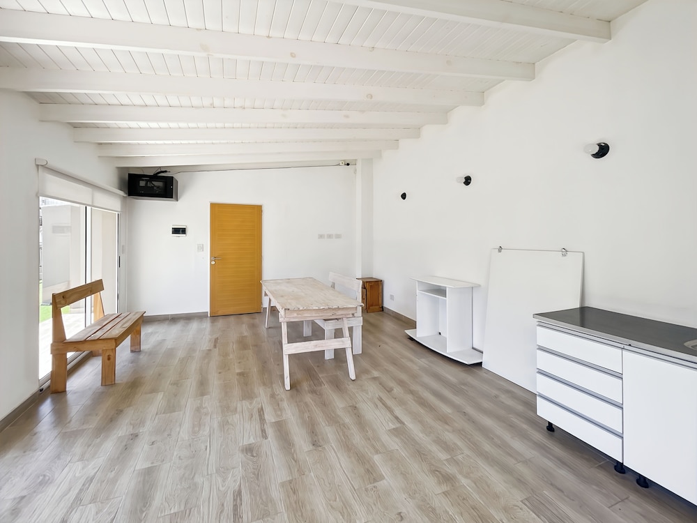 Modern Studio With Amenities in the Heart of the City U4