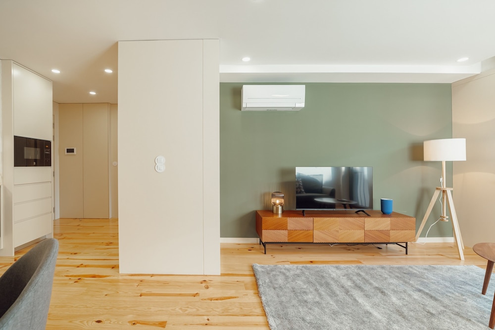 Gaia Premium B Apartment by Vacationy