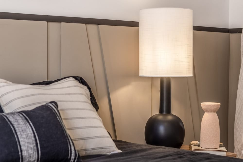 Eriste - 2 Bedrooms in Malasa a