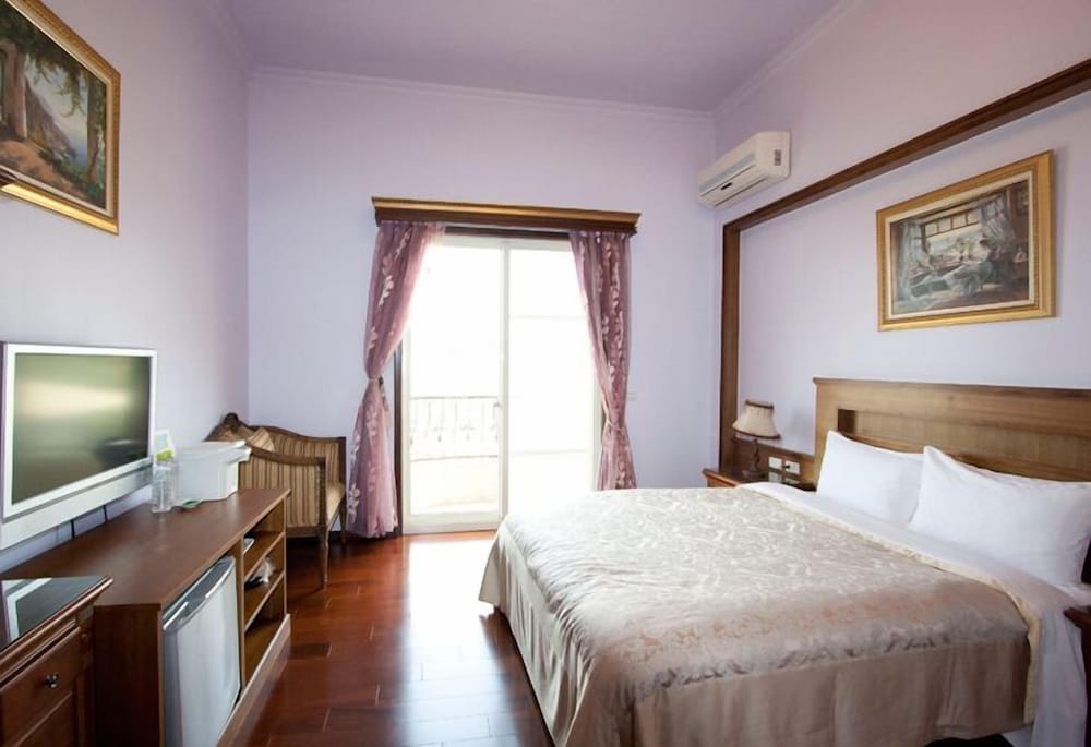 Aurora B&B