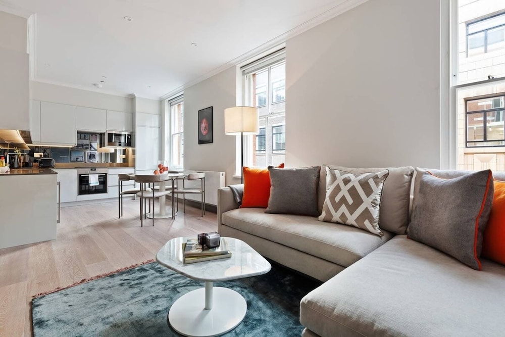Lovely 2 Bed near Covent Garden & Tube