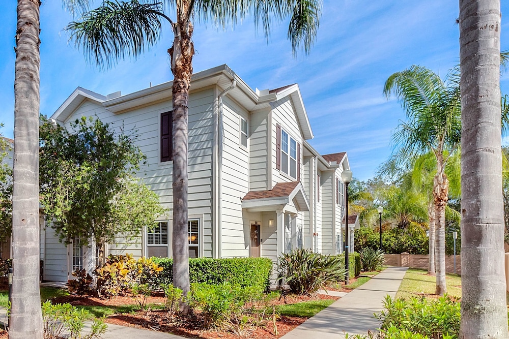 Lucaya Village 3040 #13-108 - Image 1