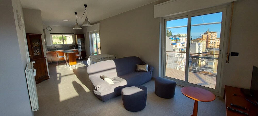 Penthouse Seaview by Wonderful Italy