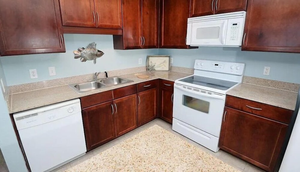 Laketown Wharf 331