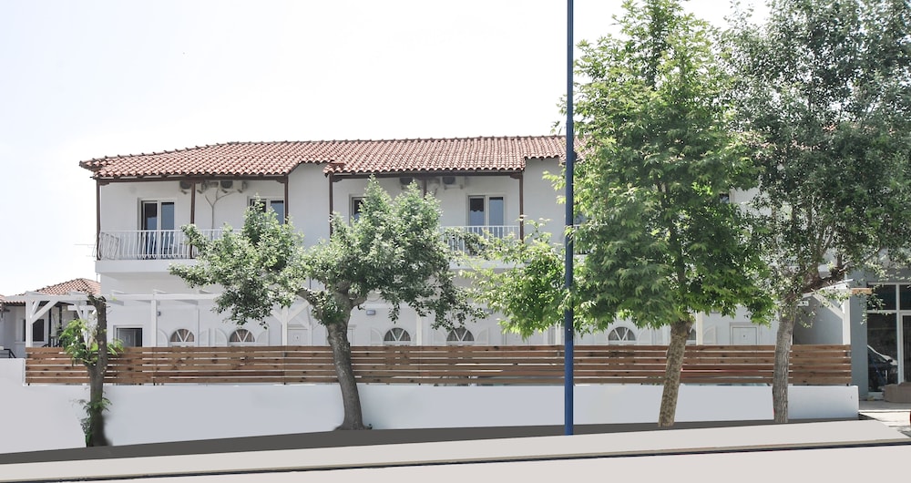 Imeres Studios & Apartments