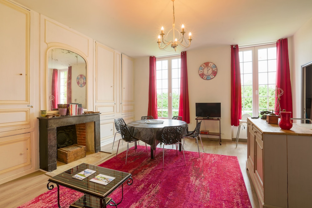 Château Turgot Gîtes