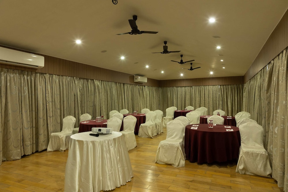 meeting & event spaces
