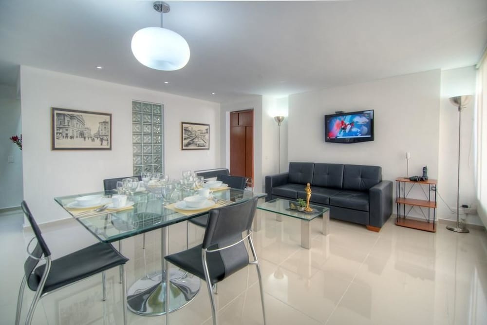 Apartment Zona Rosa 2204