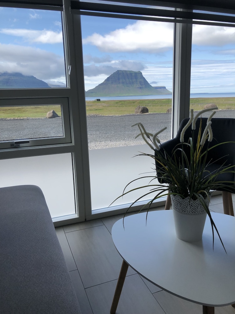 Kirkjufell Guesthouse and Apartments