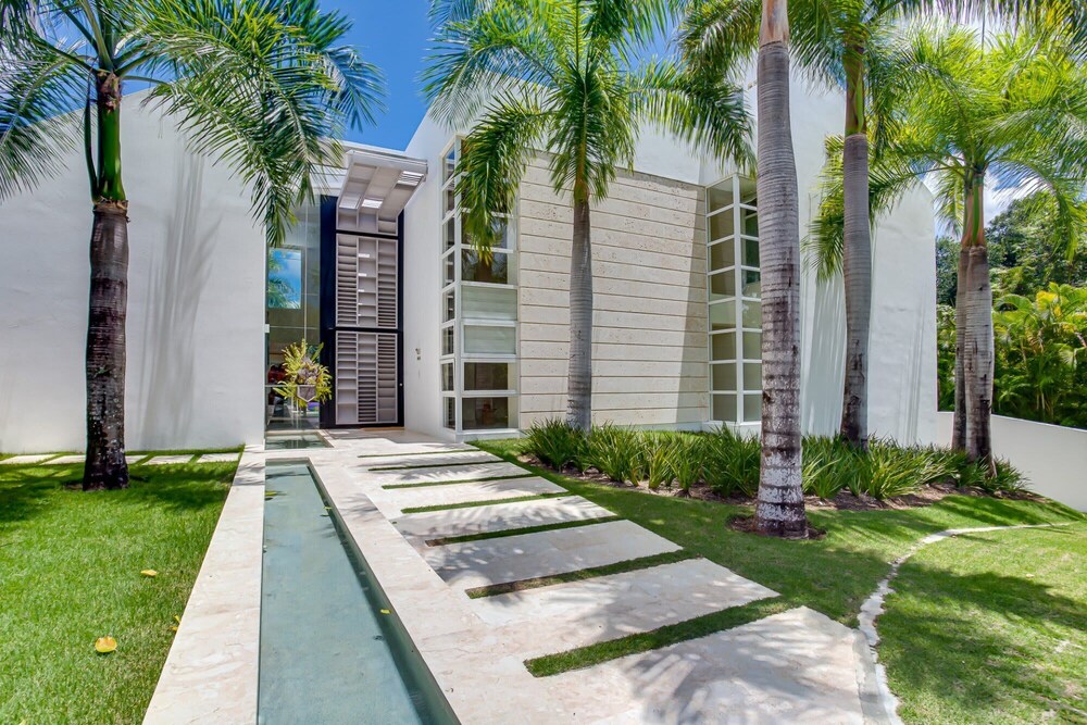 Spectacular 6 BR Luxury Villa in Punta Cana