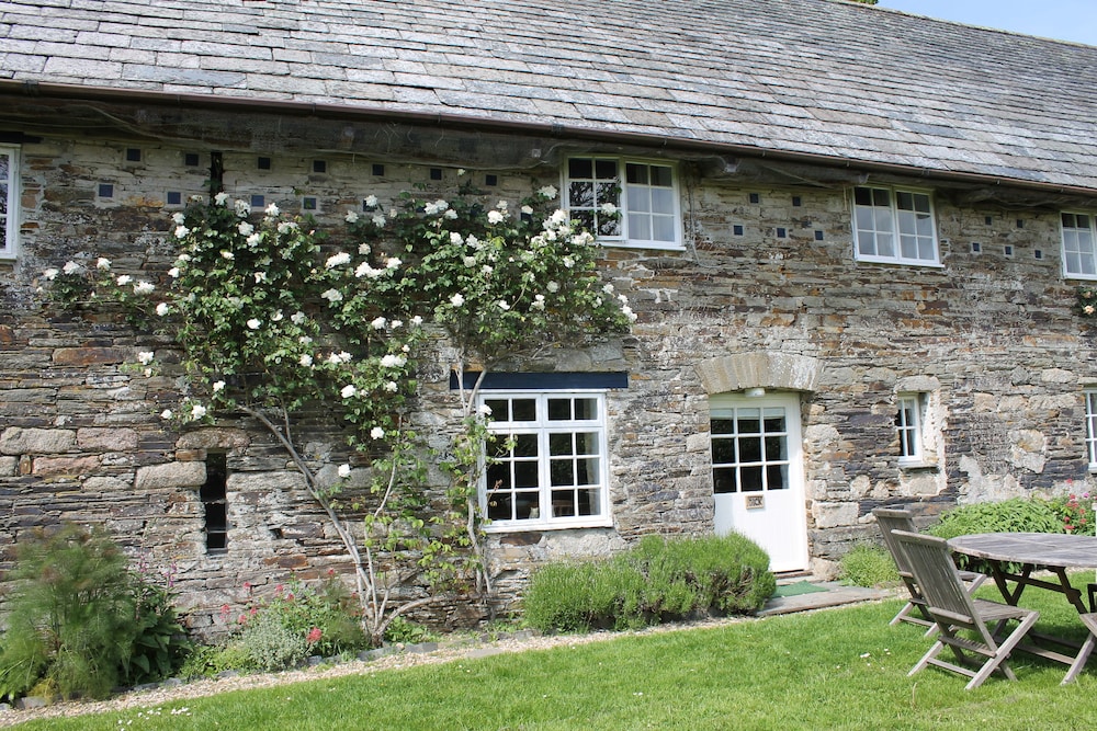 The Cottage on The Square