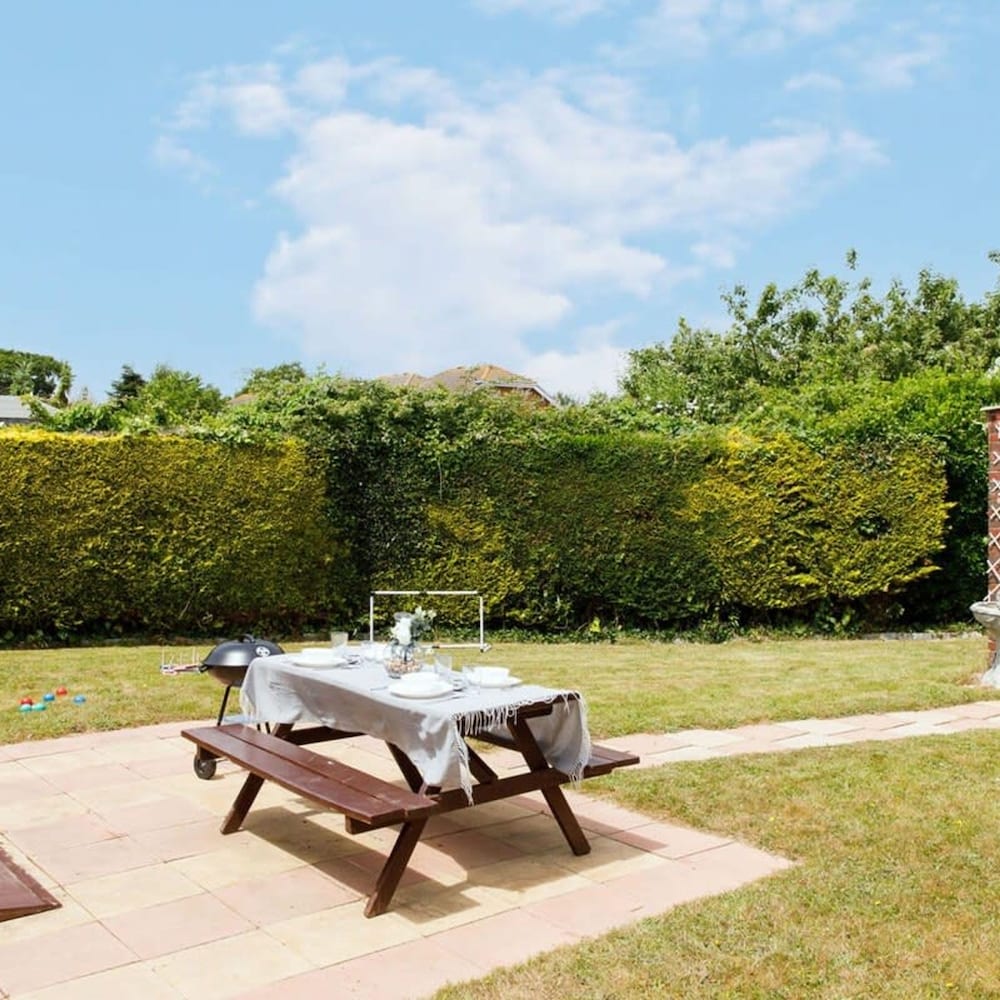 Sussex Seaside Home 200m to Beach