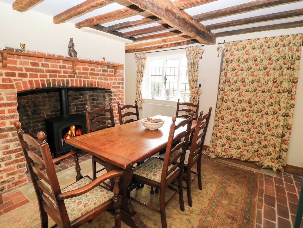 3 Malthouse Cottages