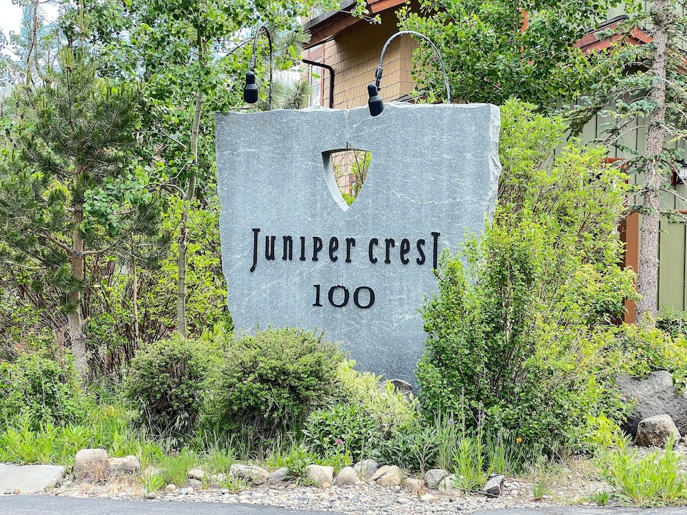Juniper Crest 6 3 Bedroom Townhouse by RedAwning
