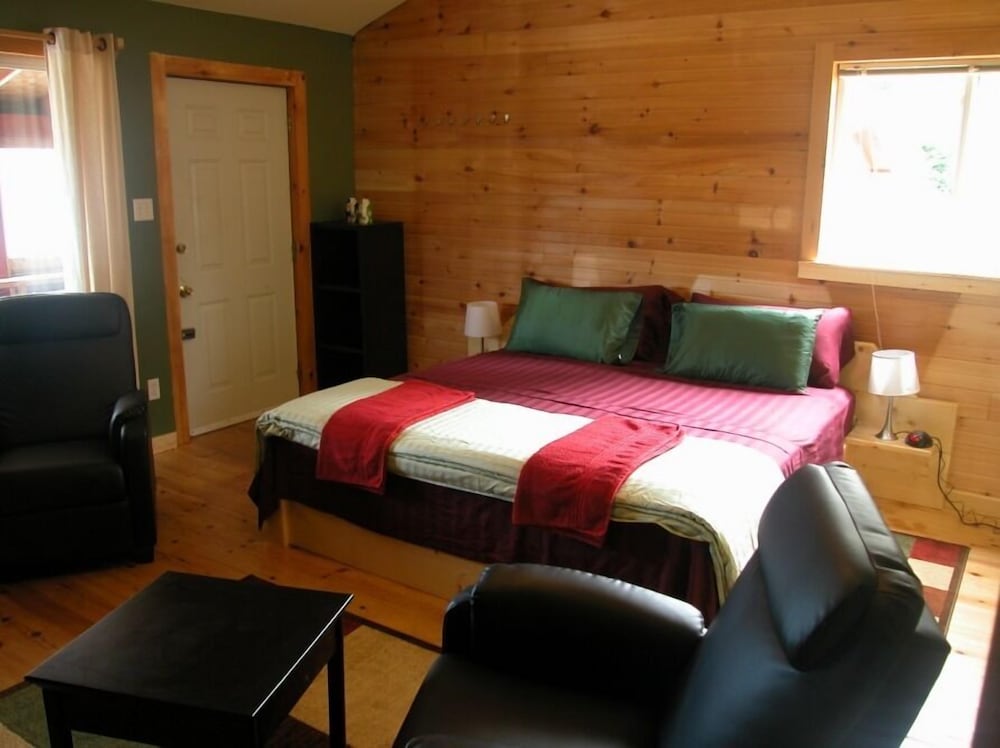 Waterview Rooms
