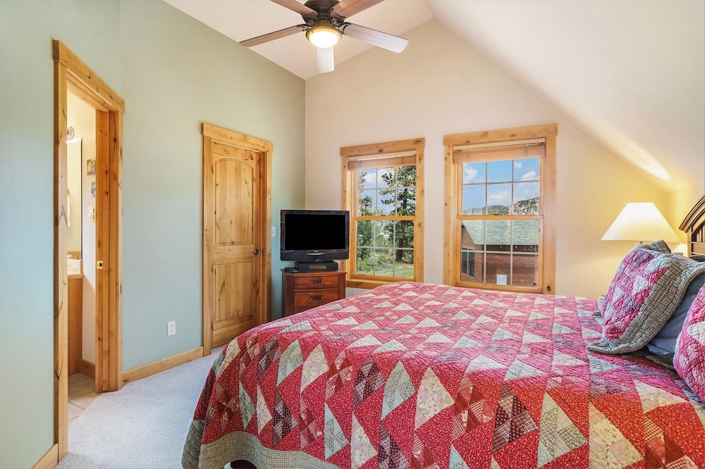 Solitude Condos - Estes Park CO