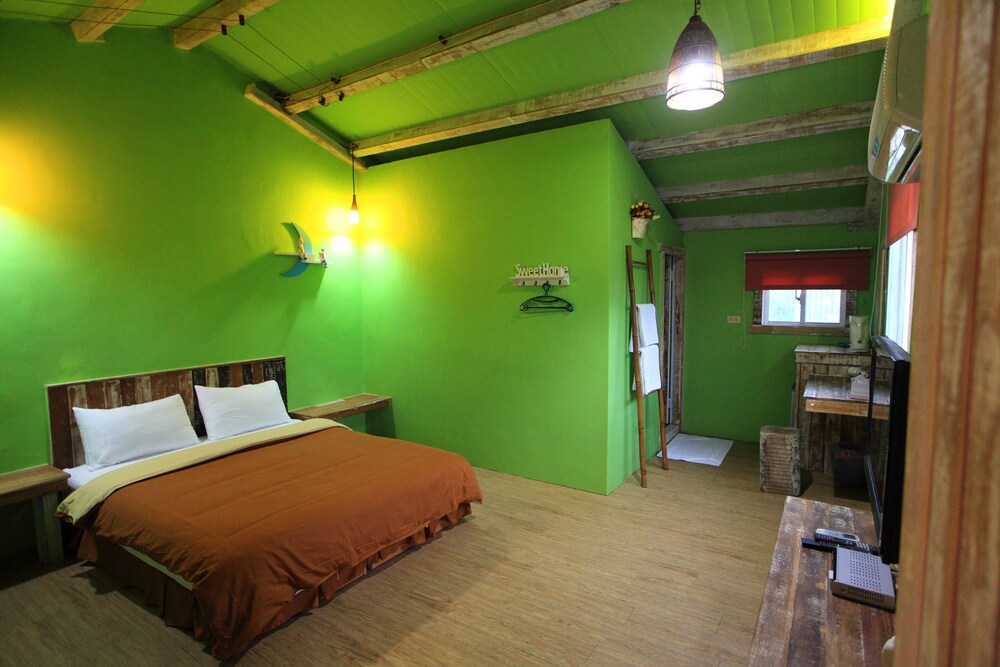 Photo 12