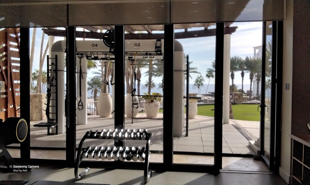 Ocean view beach suite
