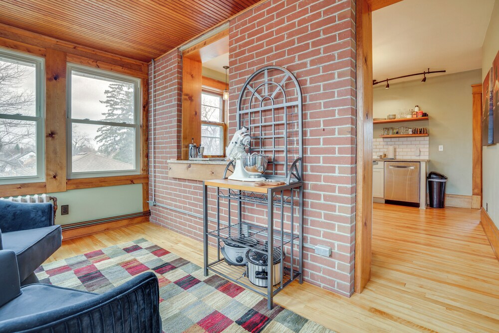 1 Mi to Como Park: Wfh-friendly Saint Paul Duplex!