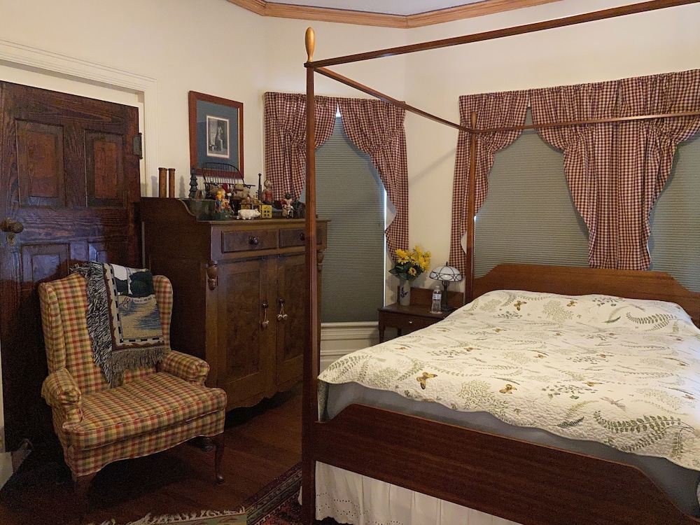 New Bern Vacations - Hanna House Bed  Breakfast - Property Image 54