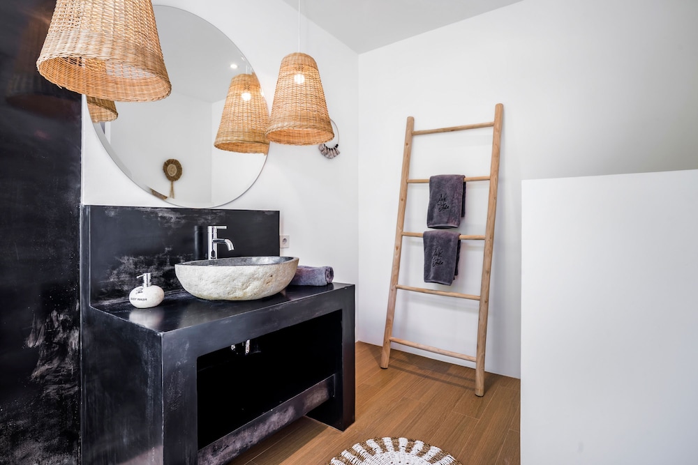 Villa Folie by Alfred in Bali - New 5bdr Dream Villa in the Heart of Seminyak