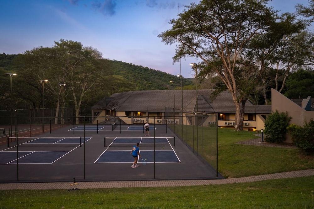First Group Sanbonani Resort