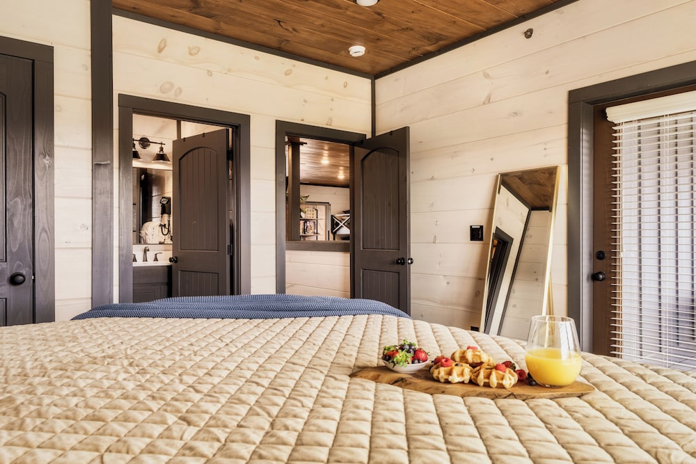 Pigeon Forge Large Cabins