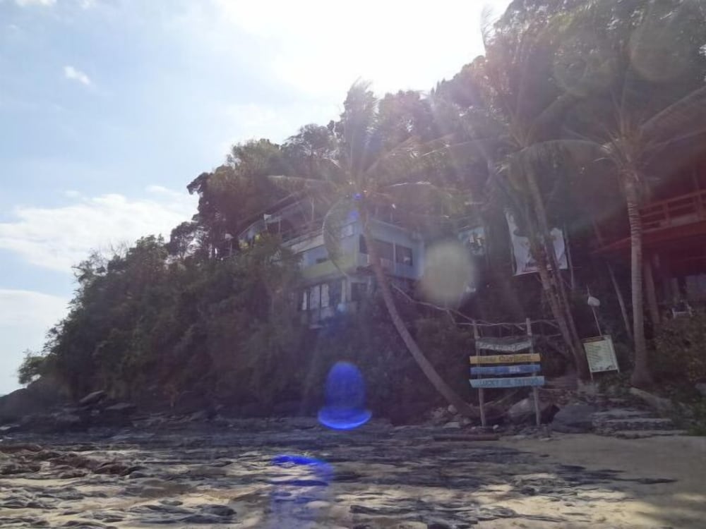 Hidden Cliff Hostel