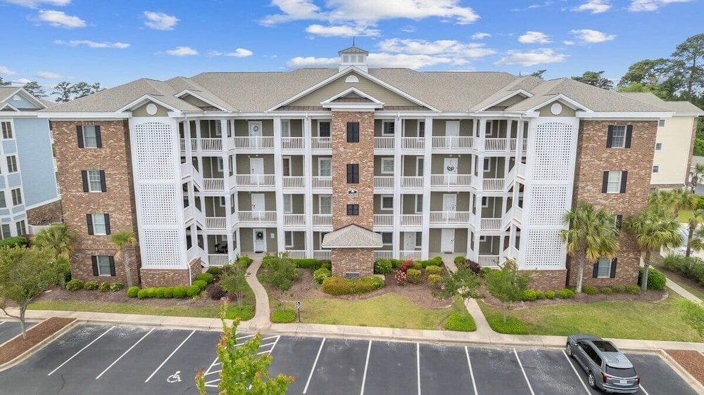 Magnolia Pointe Magnolia Lake 4833-203 2 Bedroom Condo