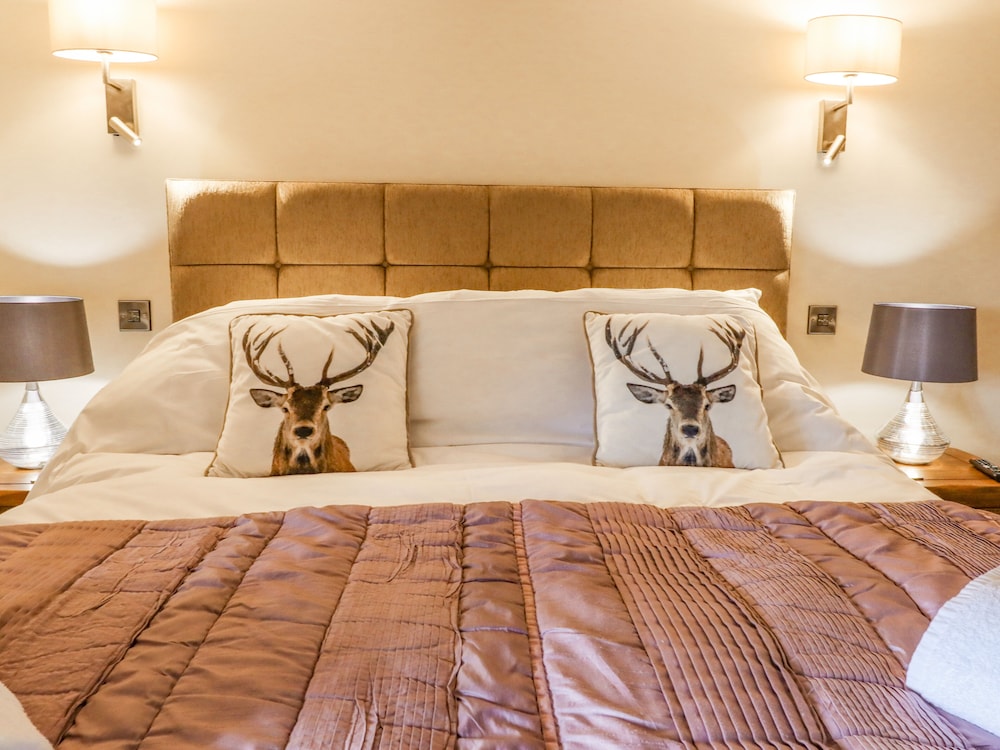 Orcaber Farmhouse