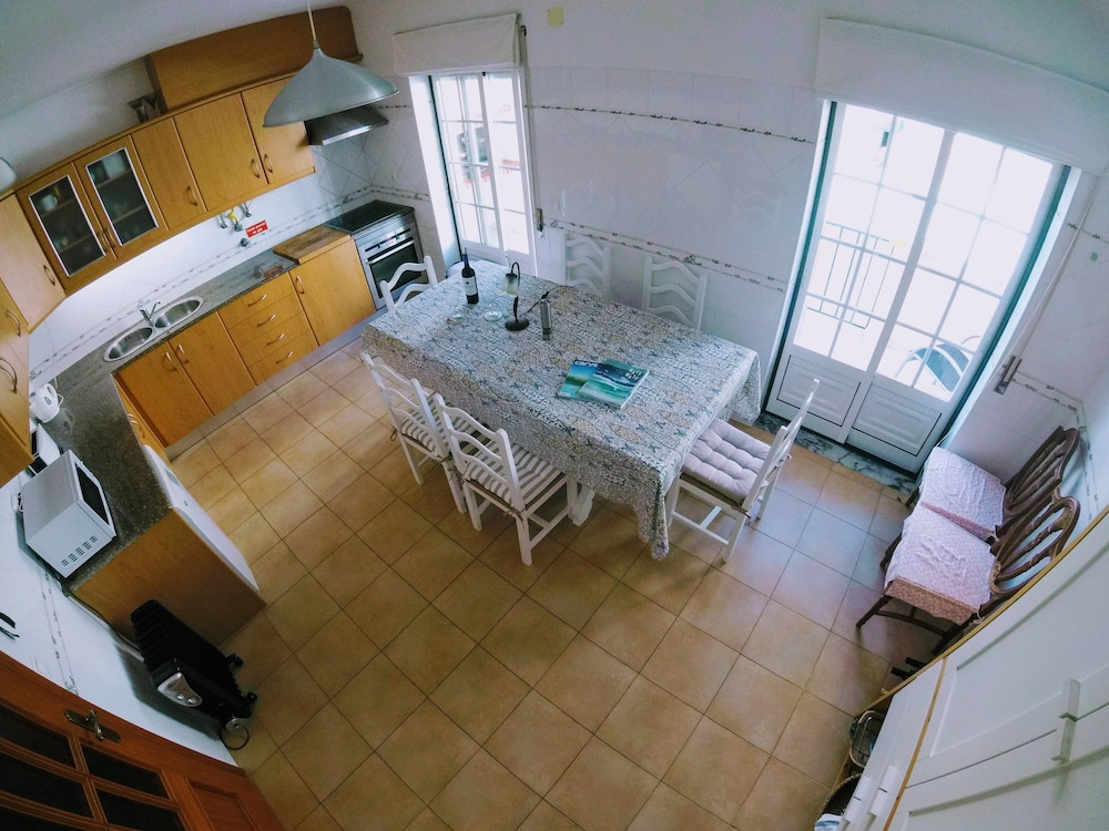 Peniche Surf Lodge - Hostel