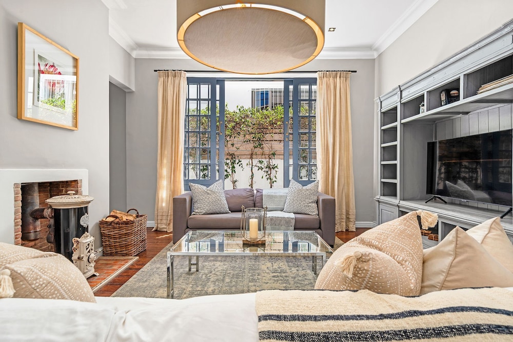 25 Bellevue