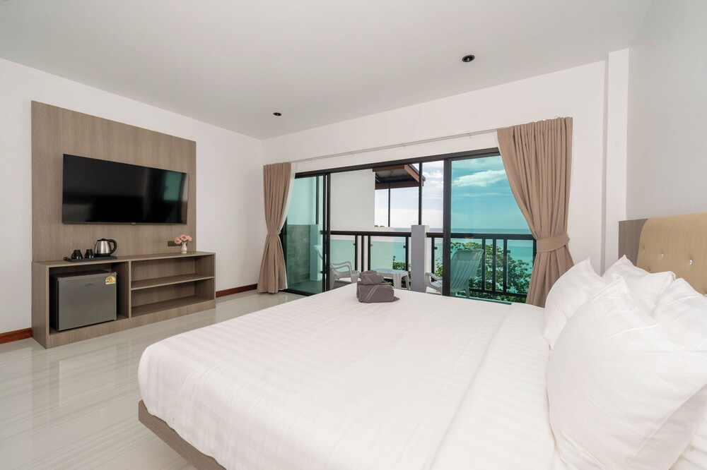 The Hideout Beachfront