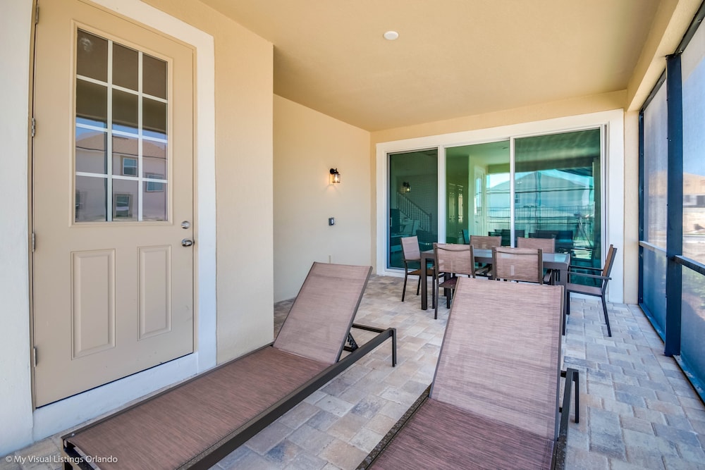 7 BD 5 BH With Game Room Pool Spa