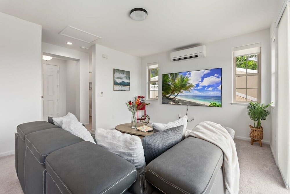 @ Marbella Lane - Stunning Gem w/ MT & Ocean Views