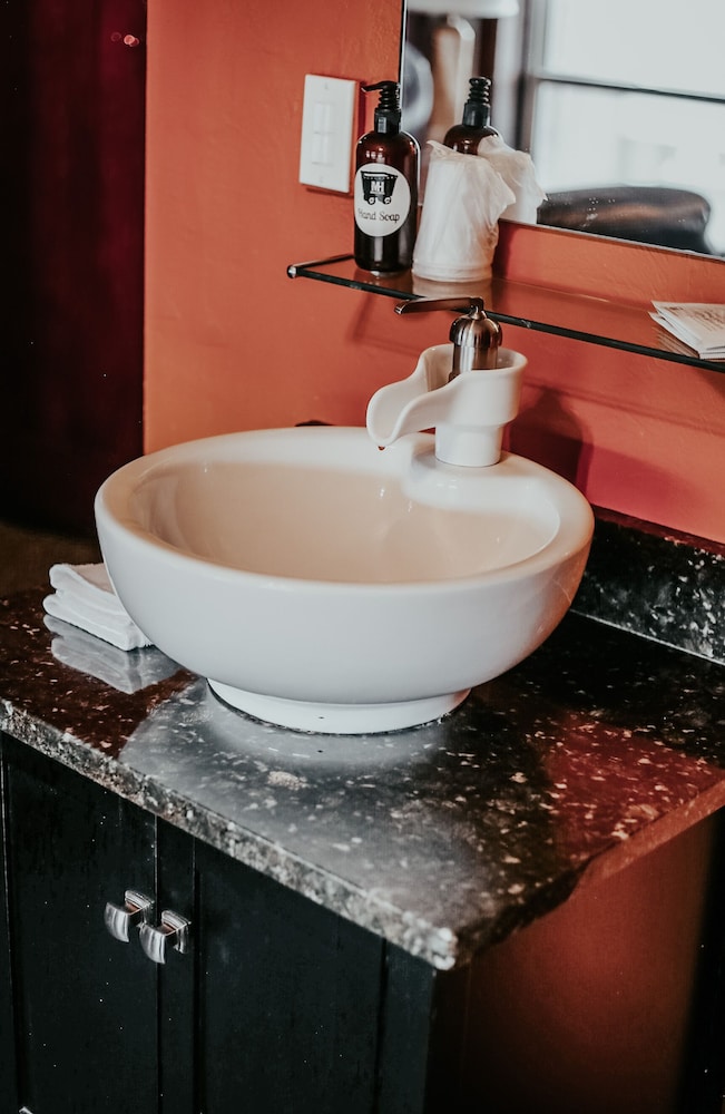 The Miner's Boutique Hotel