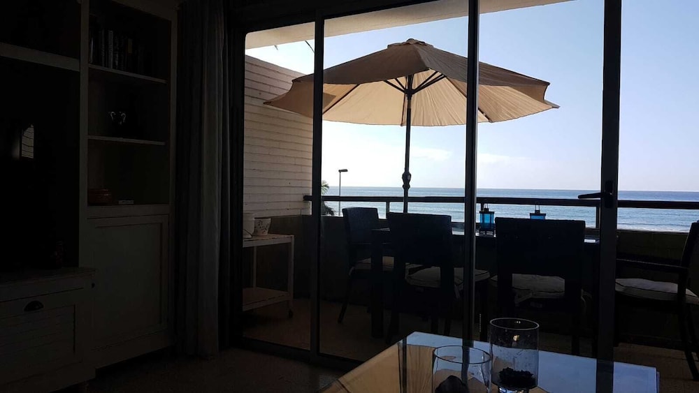Apartment on the First Line of the Beach of Las Burras With sea Views photo 2